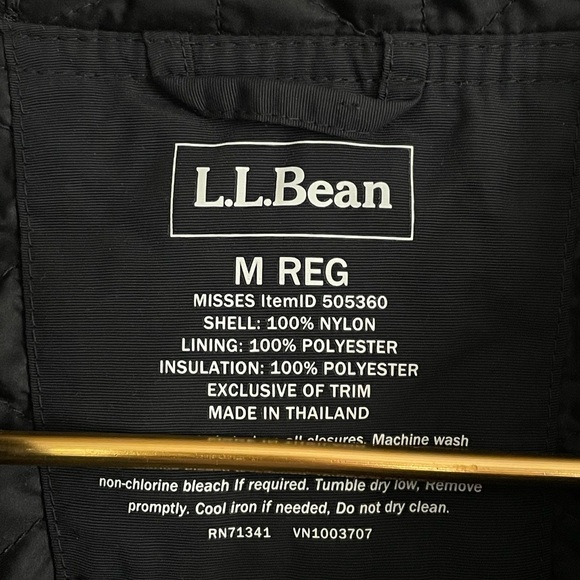 LL Bean Women's Mountain Classic Anorak. Size Medium. Black. - Picture 7 of 12